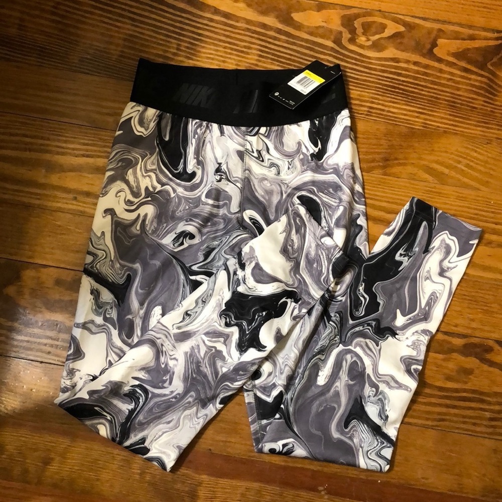 Nike brand new leggings